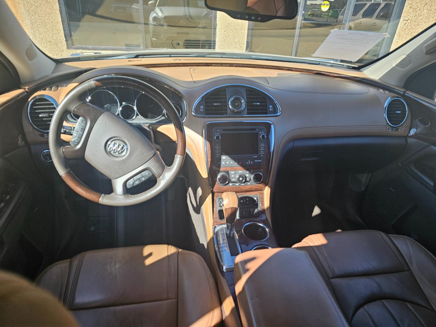 2015 GOLD Buick Enclave Premium FWD (5GAKRCKD1FJ) with an 3.6L V6 DOHC 24V engine, 6-Speed Automatic Overdrive transmission, located at 533 S Seven Points BLVD, Seven Points, TX, 75143, (430) 255-4030, 32.313999, -96.209351 - Photo#4